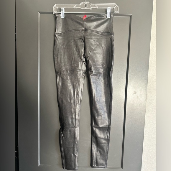 Spanx Faux Leather leggings M - Picture 7 of 9